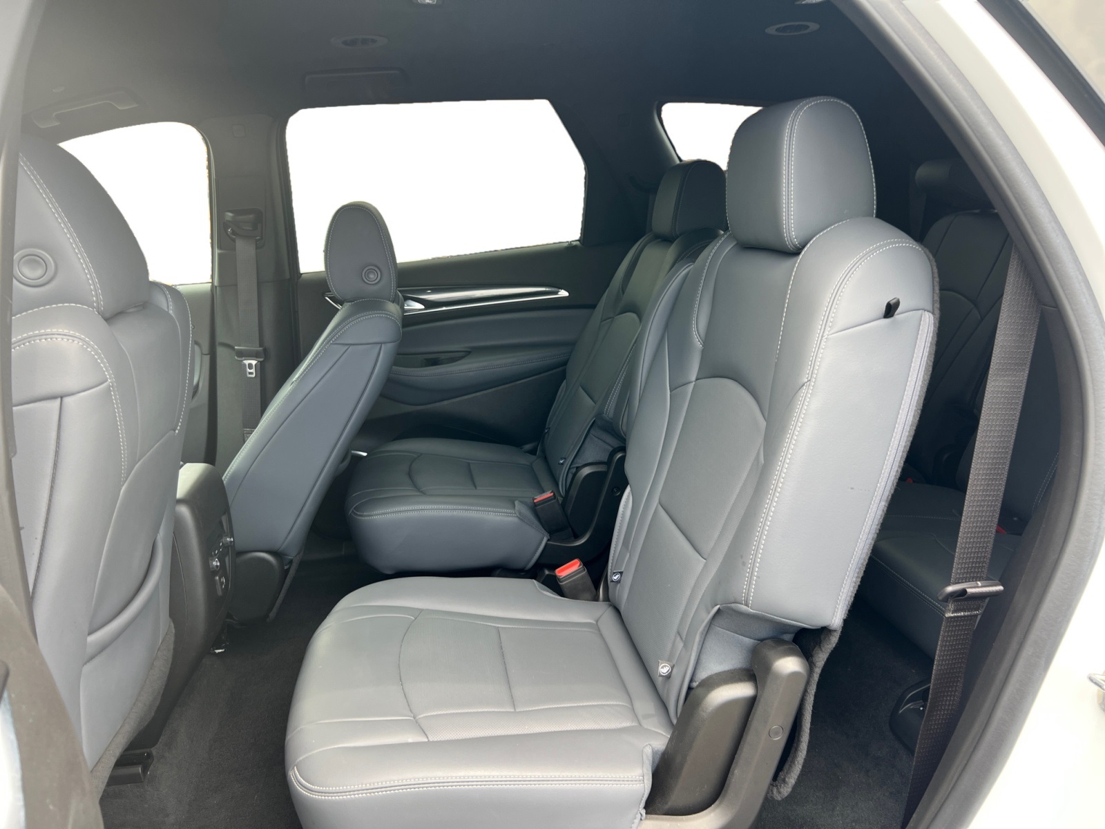 2023 Buick Enclave Essence - Photo 12