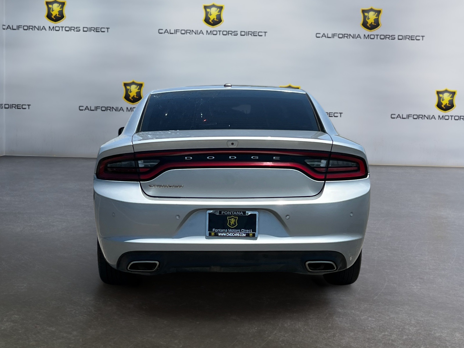 2019 Dodge Charger SXT photo 4