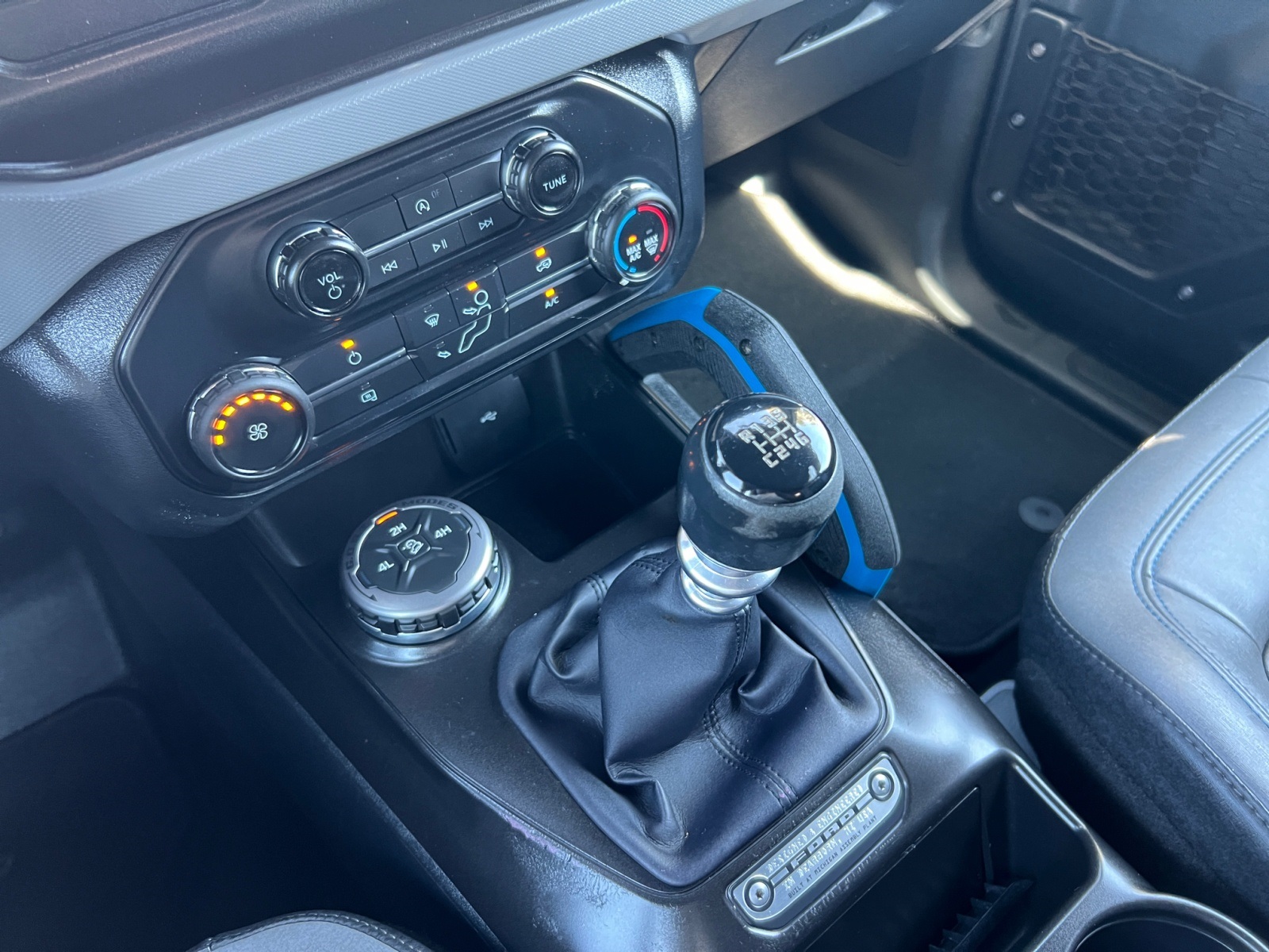 2021 Ford Bronco 4-Door Black Diamond - Photo 17