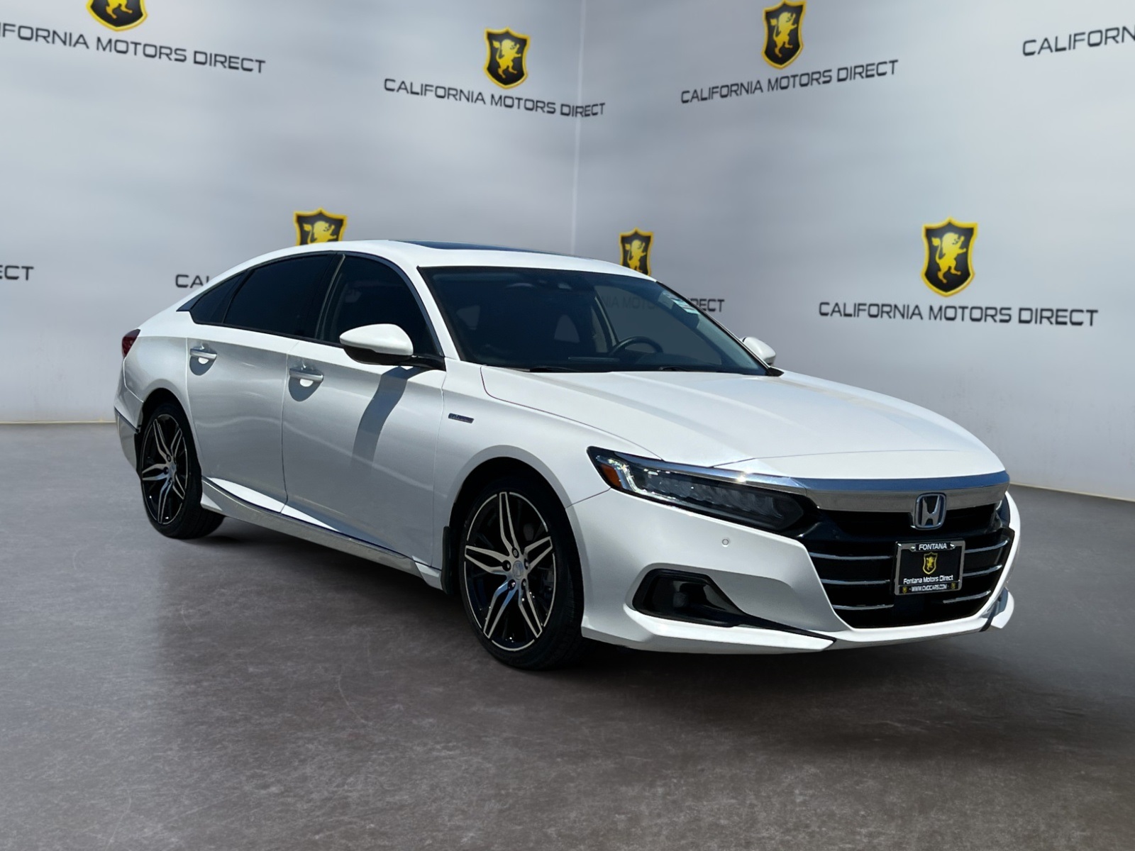 2022 Honda Accord Hybrid Touring photo 2