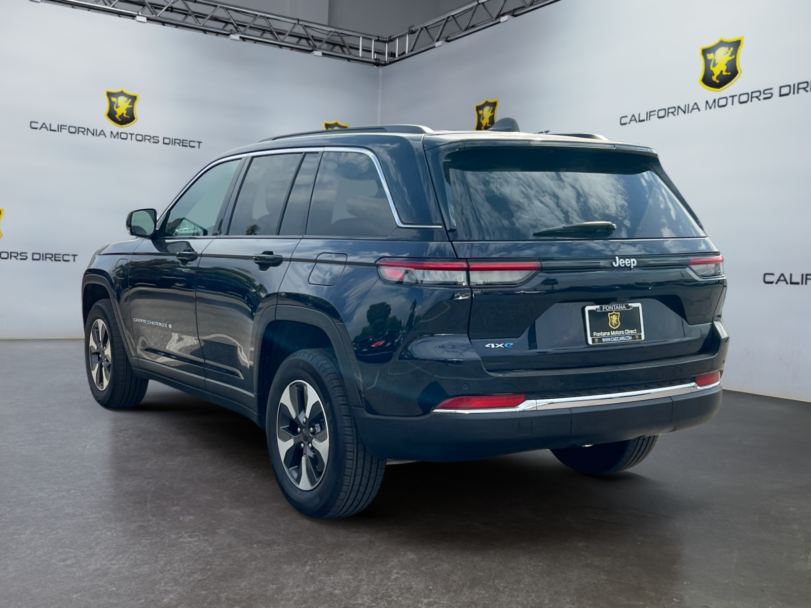 2024 Jeep Cherokee 4xe Base photo 3
