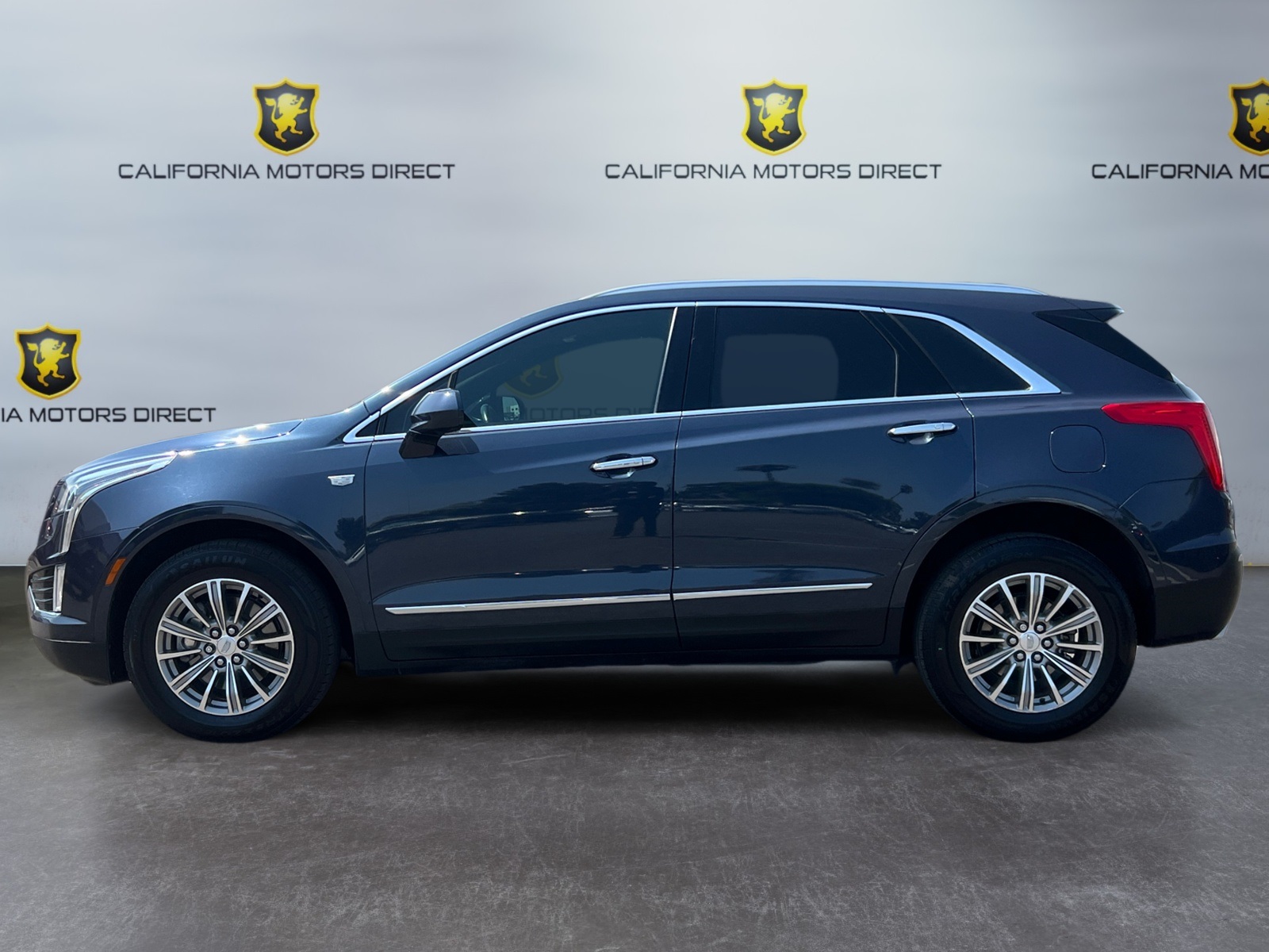 2019 Cadillac XT5 Luxury photo 2