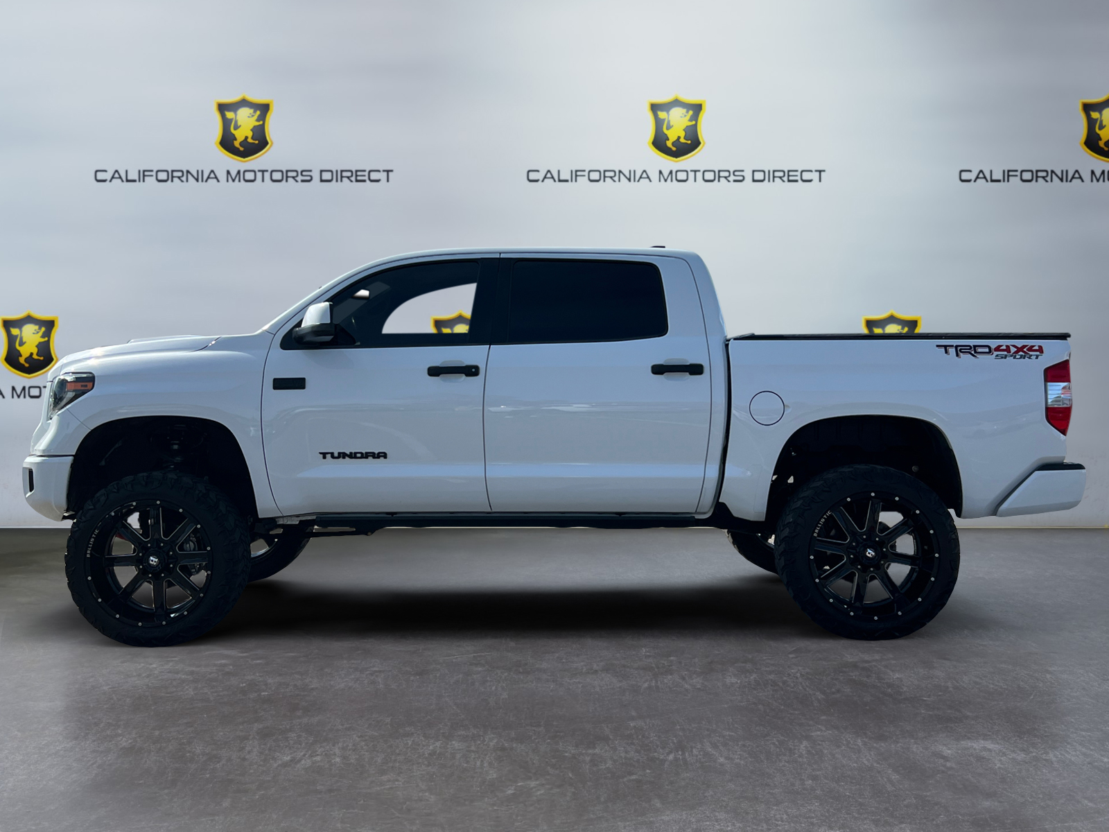 2020 Toyota Tundra SR5 Grade photo 2