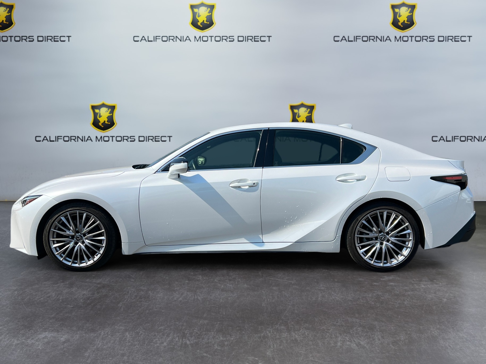 2023 Lexus IS 300 photo 2