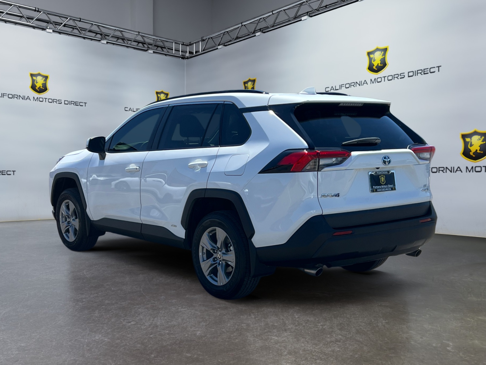 2024 Toyota RAV4 LE photo 3
