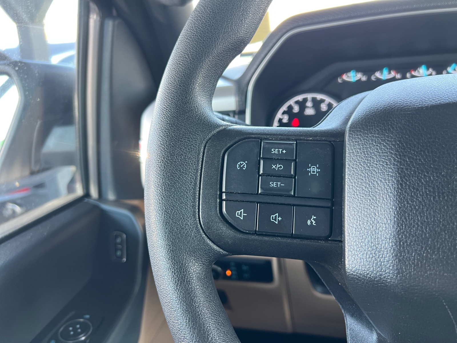 2023 Ford F-150 XLT - Photo 21