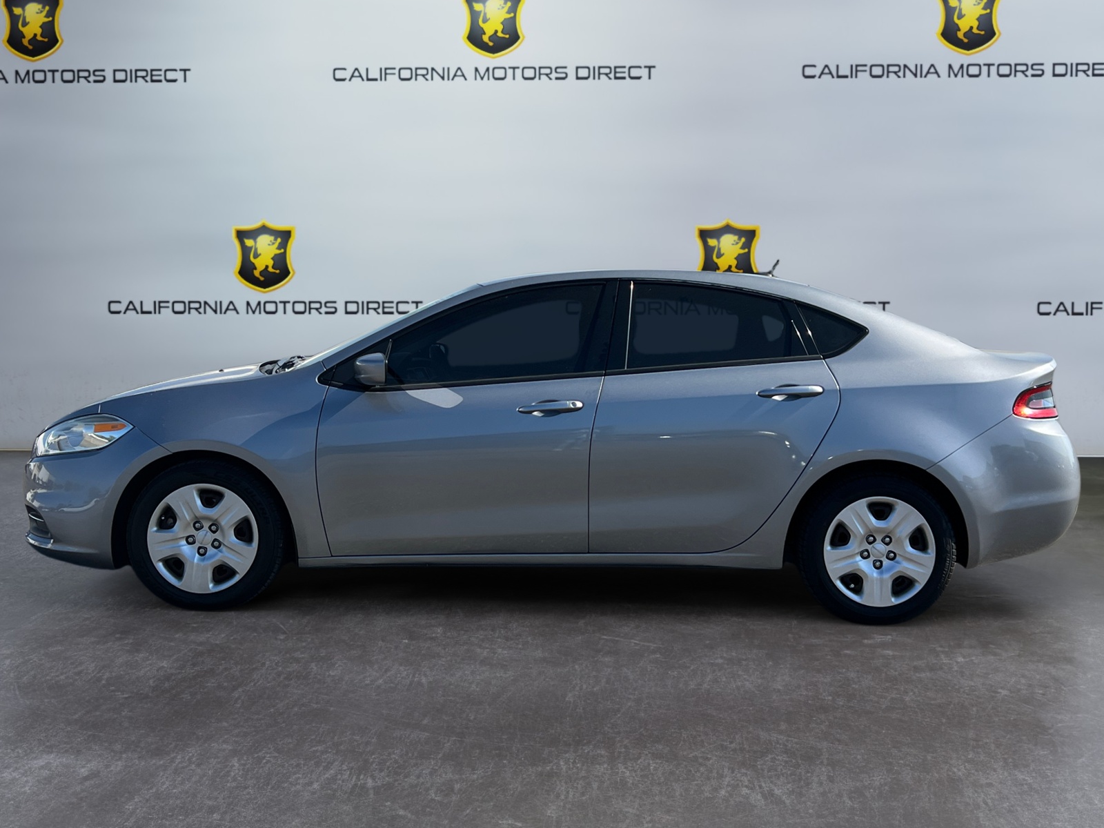 2015 Dodge Dart SE photo 2