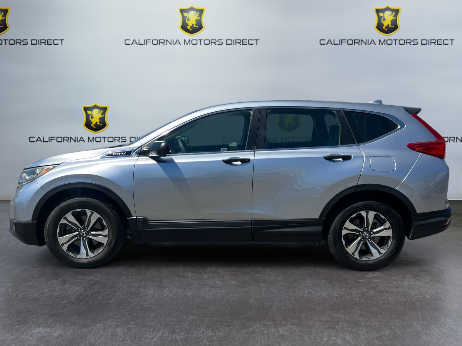 2017 Honda CR-V LX photo 2