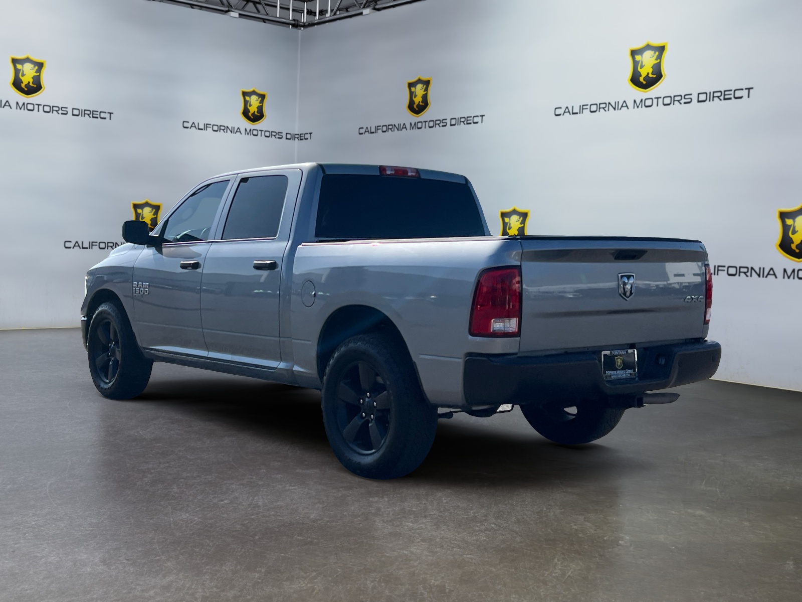 2020 Ram 1500 Classic Tradesman photo 3