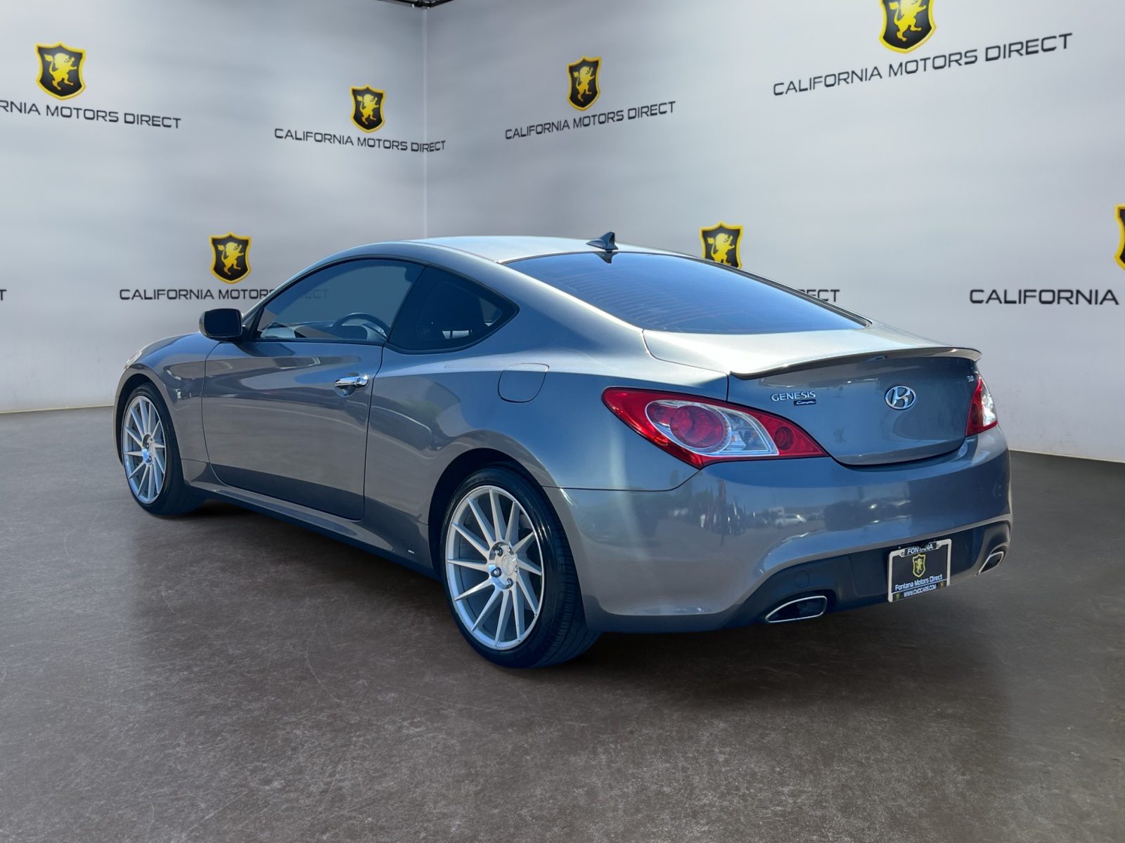 2010 Hyundai Genesis Coupe photo 3