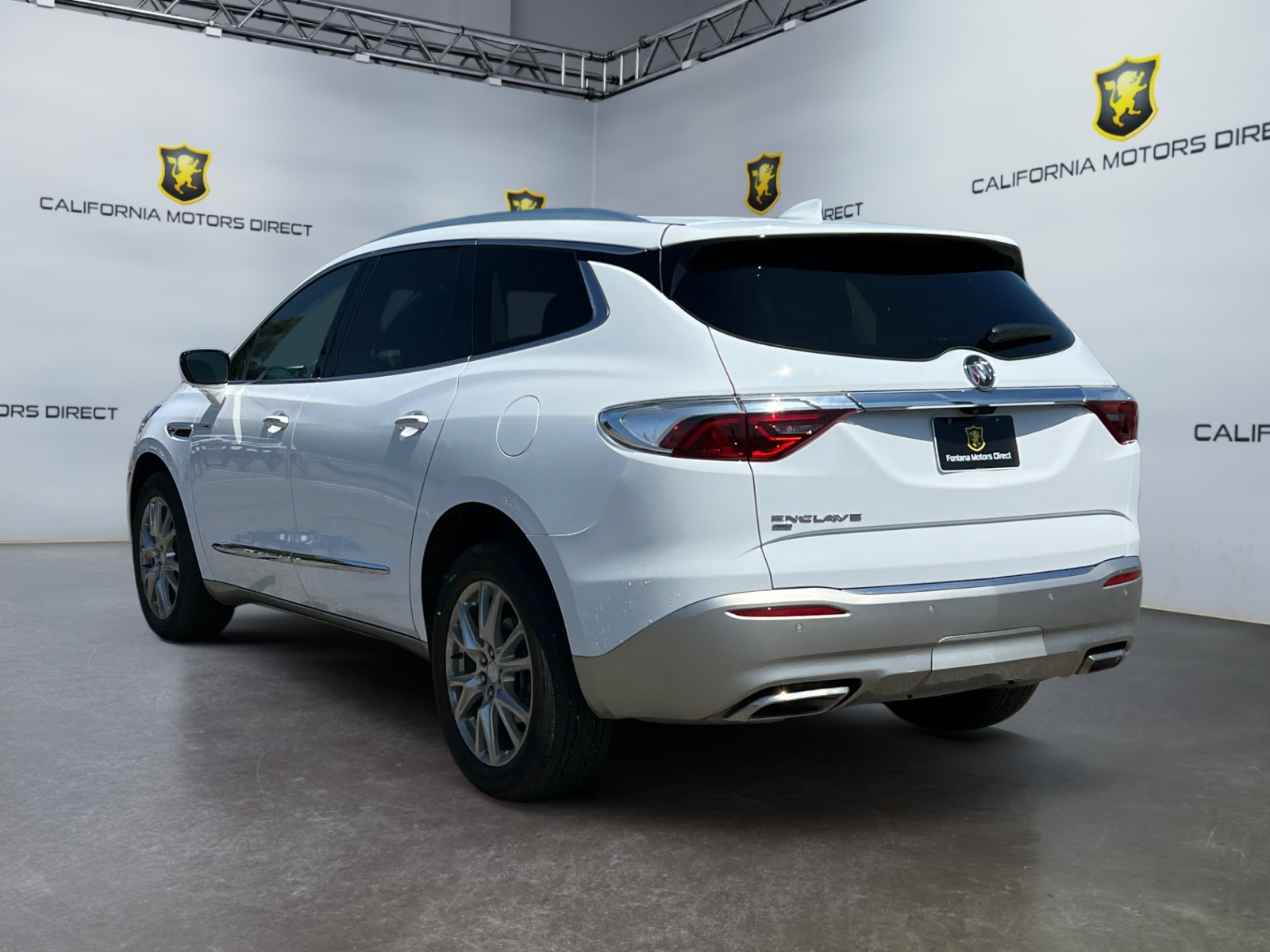 2022 Buick Enclave Essence photo 3