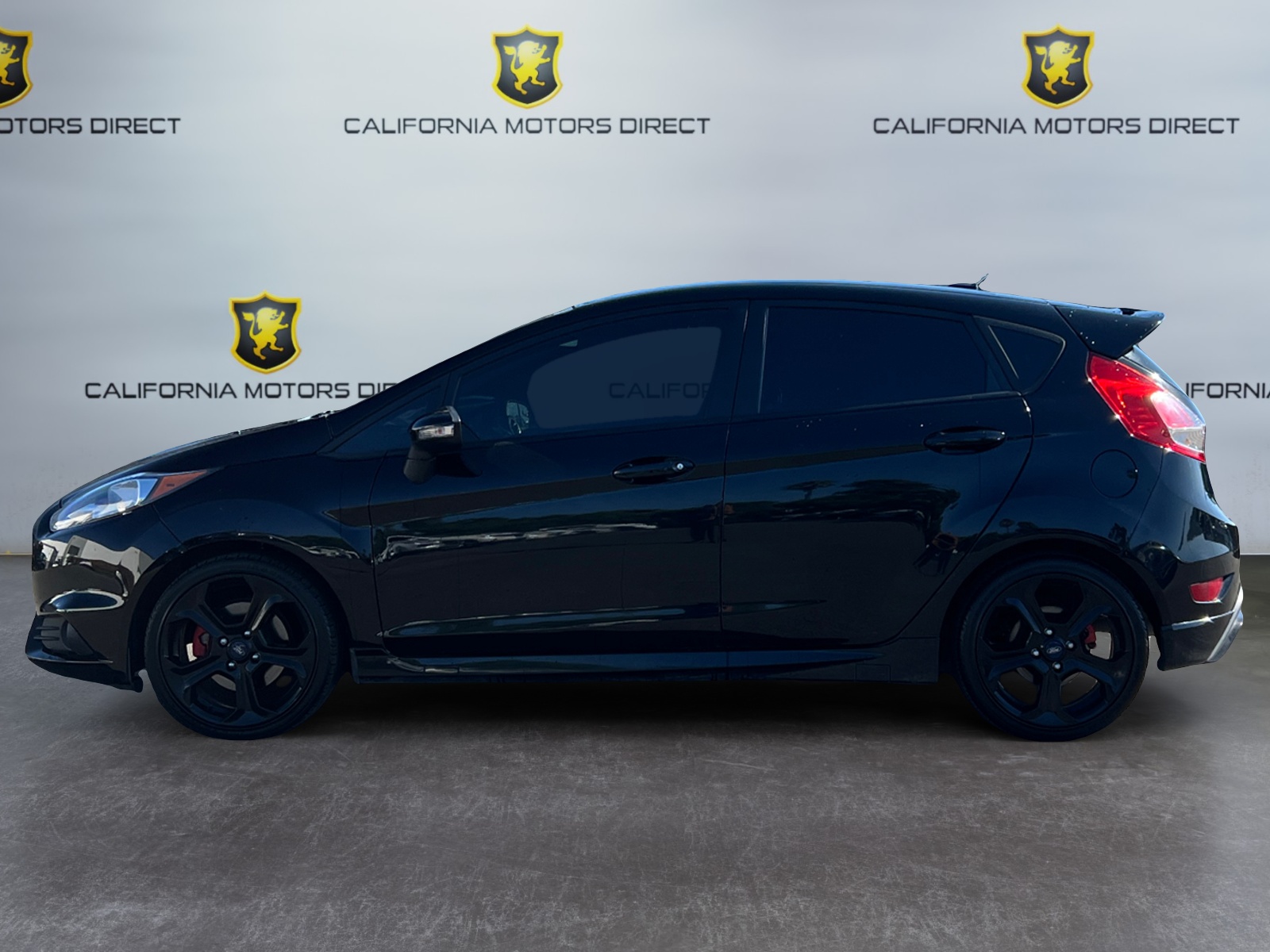 2017 Ford Fiesta ST photo 2
