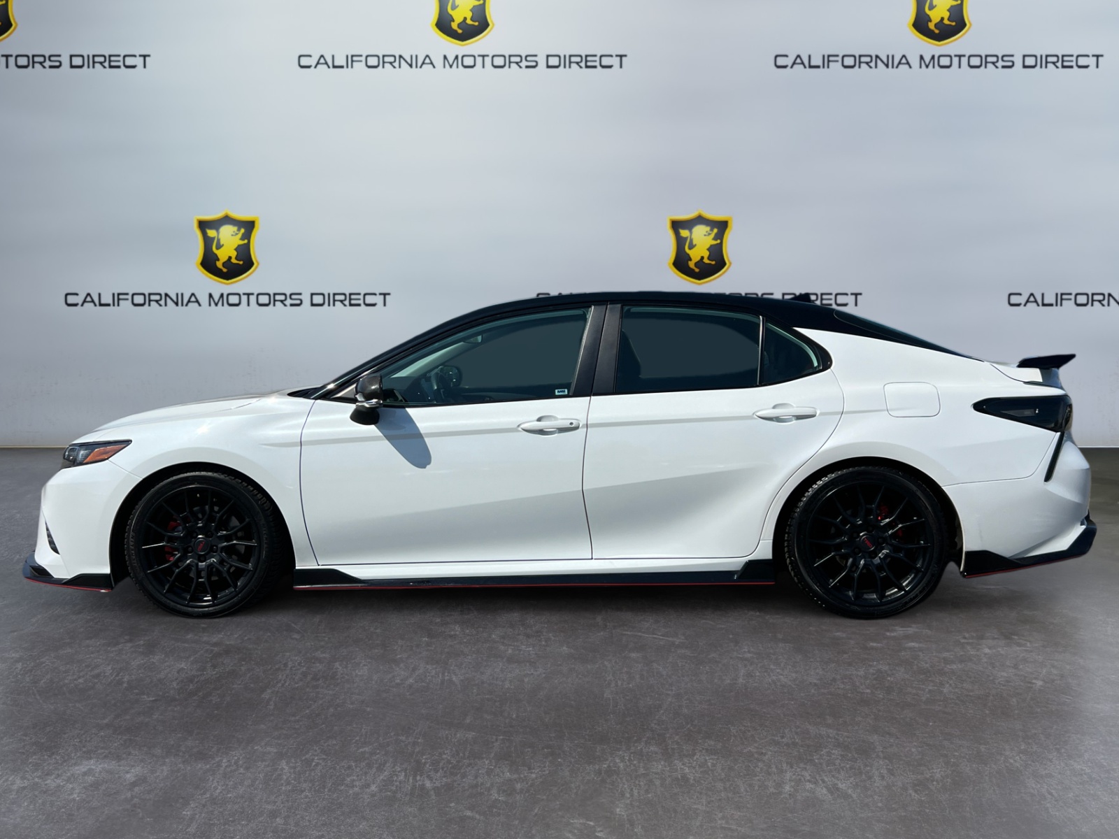 2021 Toyota Camry TRD V6 photo 2