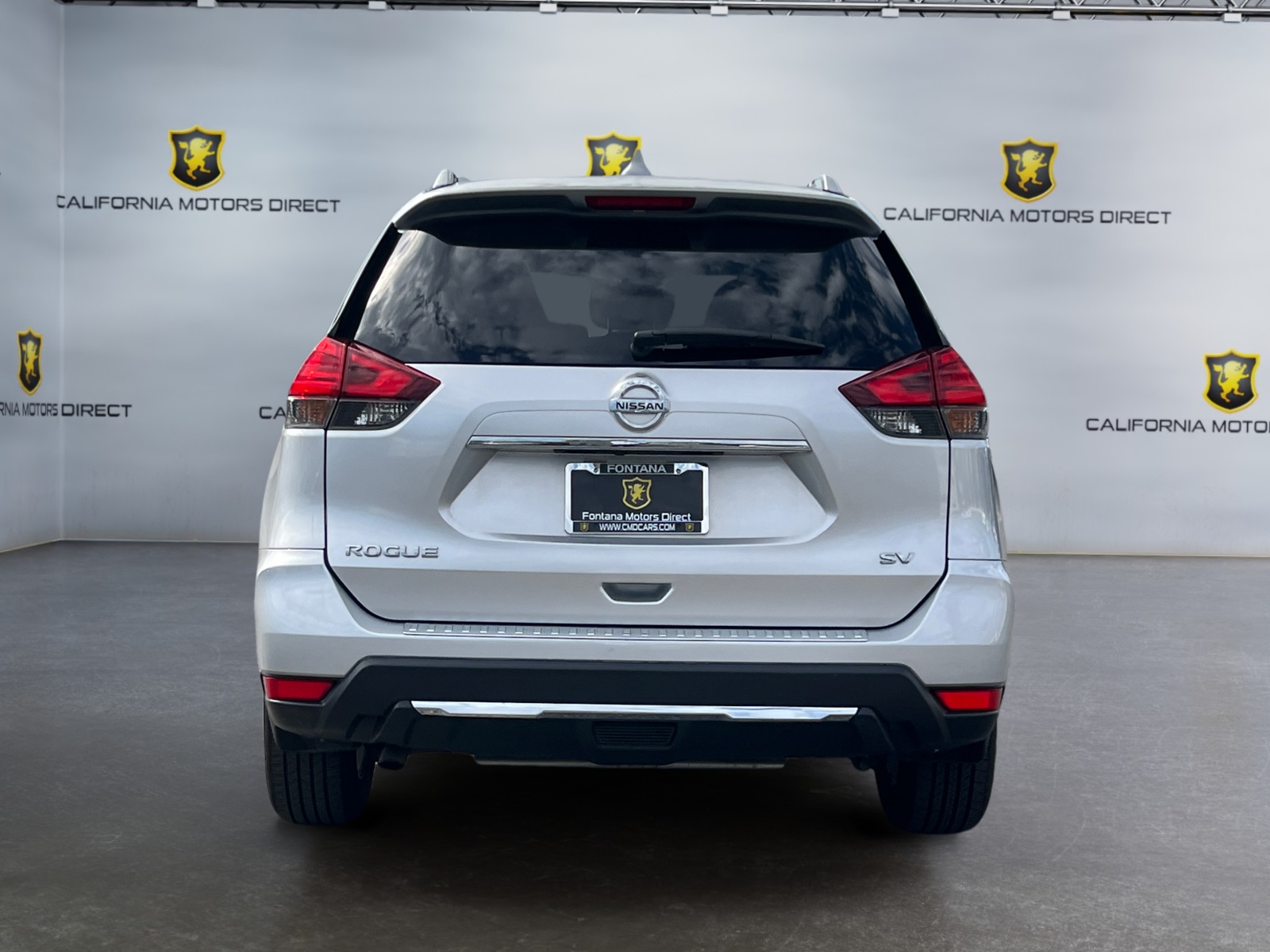 2017 Nissan Rogue SV photo 4