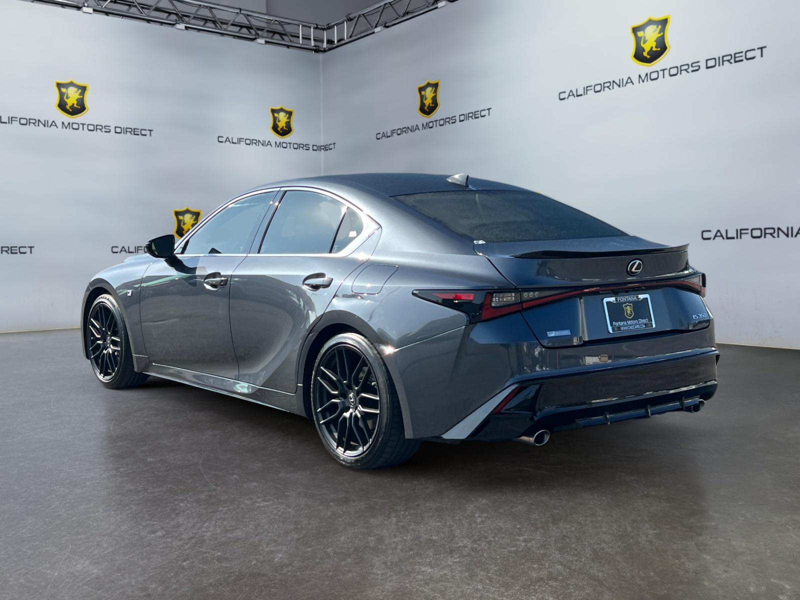 2021 Lexus IS 350 F SPORT photo 3