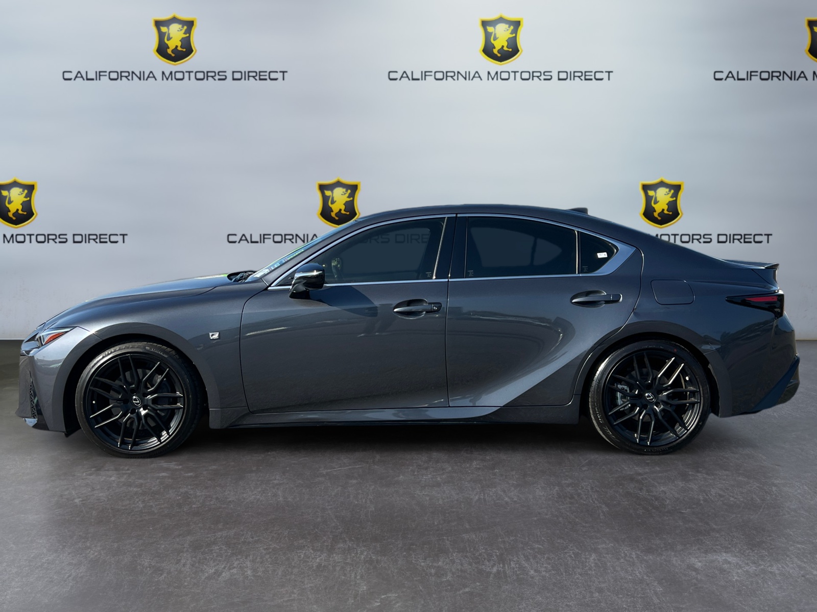 2021 Lexus IS 350 F SPORT photo 2