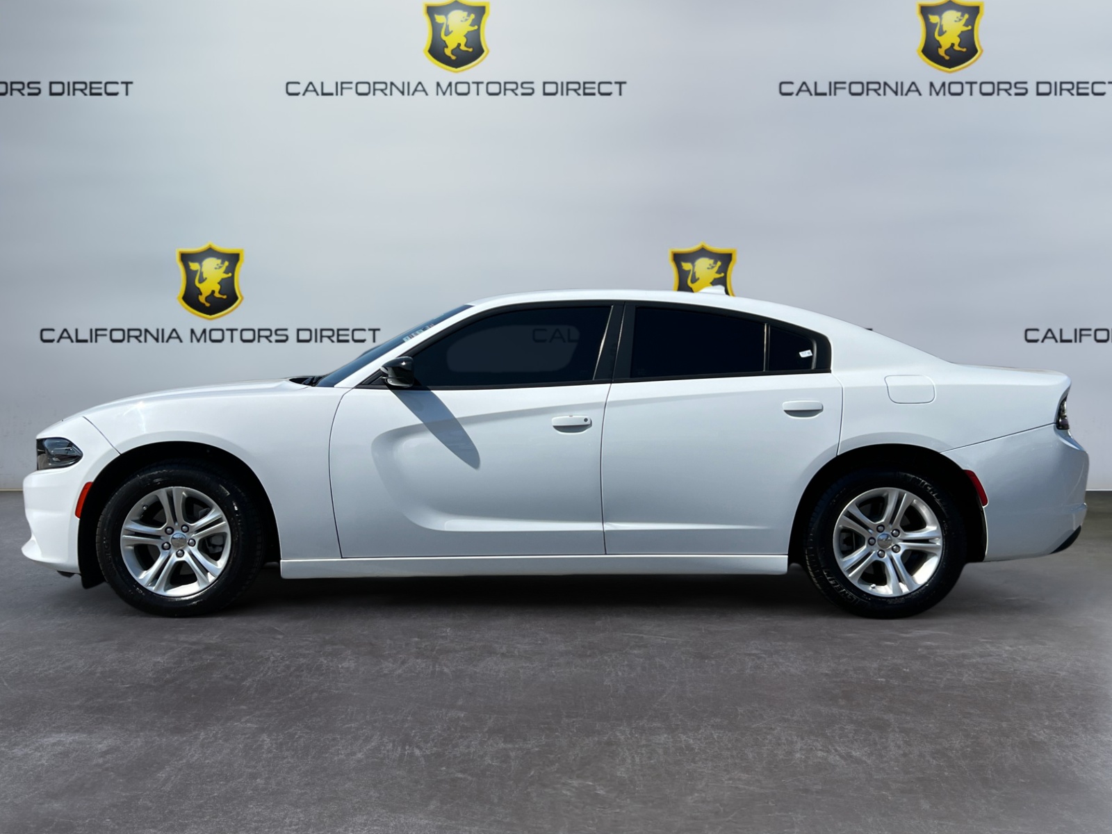 2023 Dodge Charger SXT photo 2