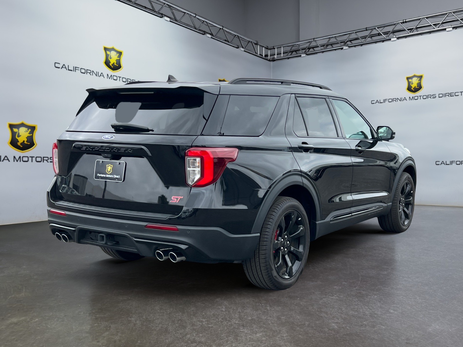 2023 Ford Explorer ST photo 4