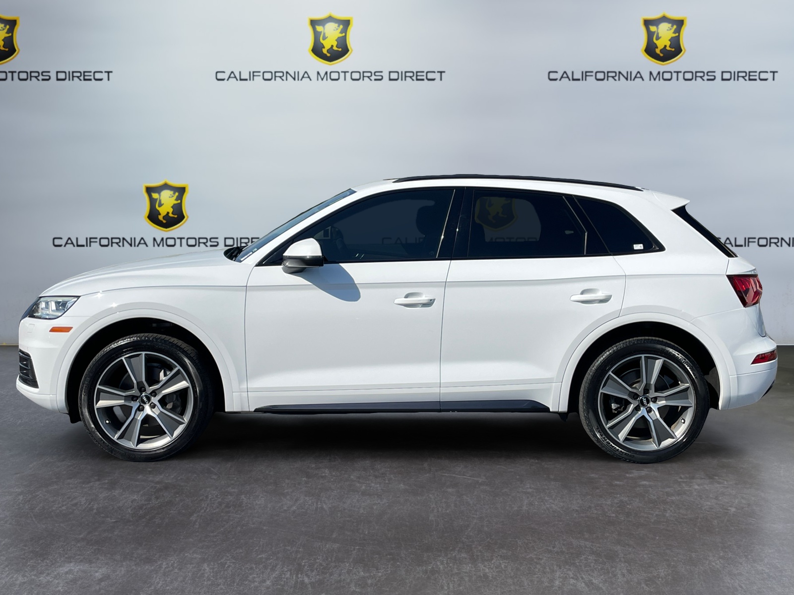 2019 Audi Q5 Premium Plus 45 TFSI photo 2