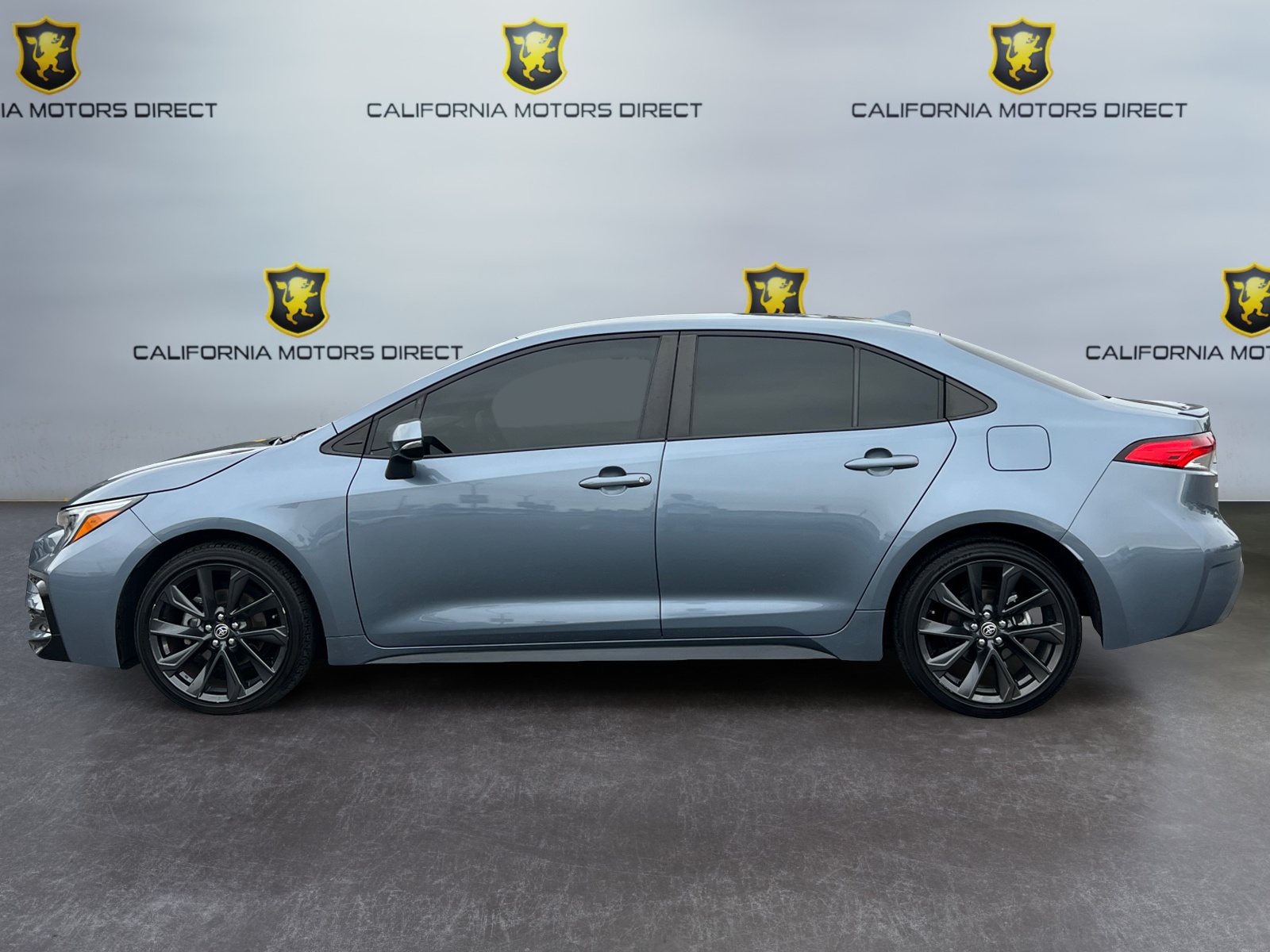 2023 Toyota Corolla Hybrid SE photo 2