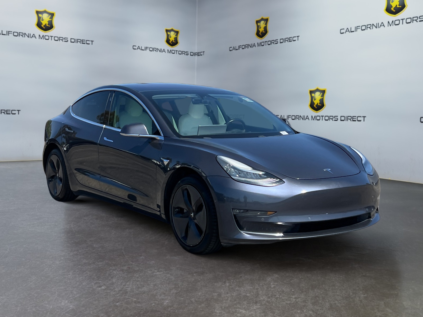 2018 Tesla Model 3 Long Range photo 4
