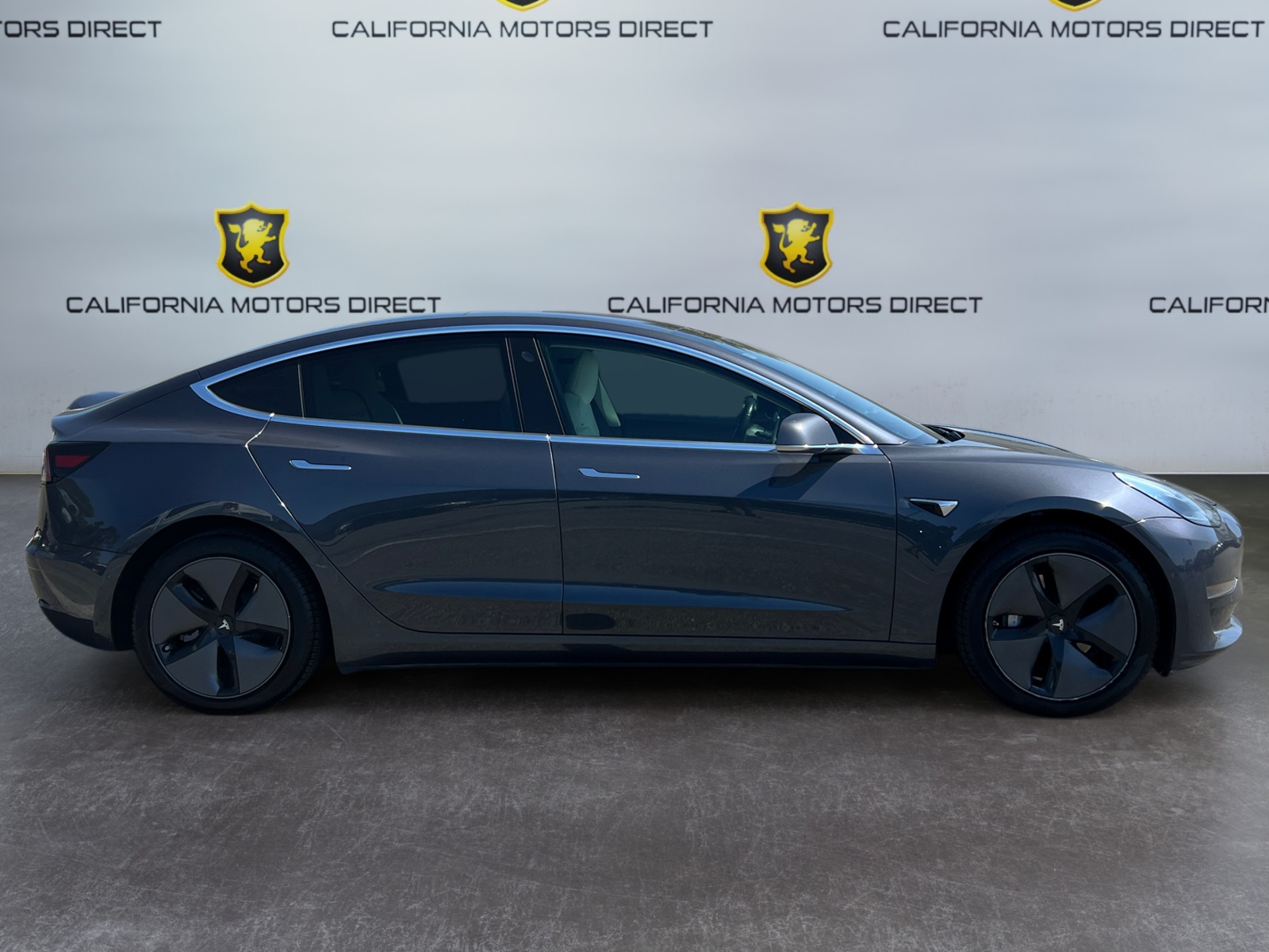 2018 Tesla Model 3 Long Range photo 3
