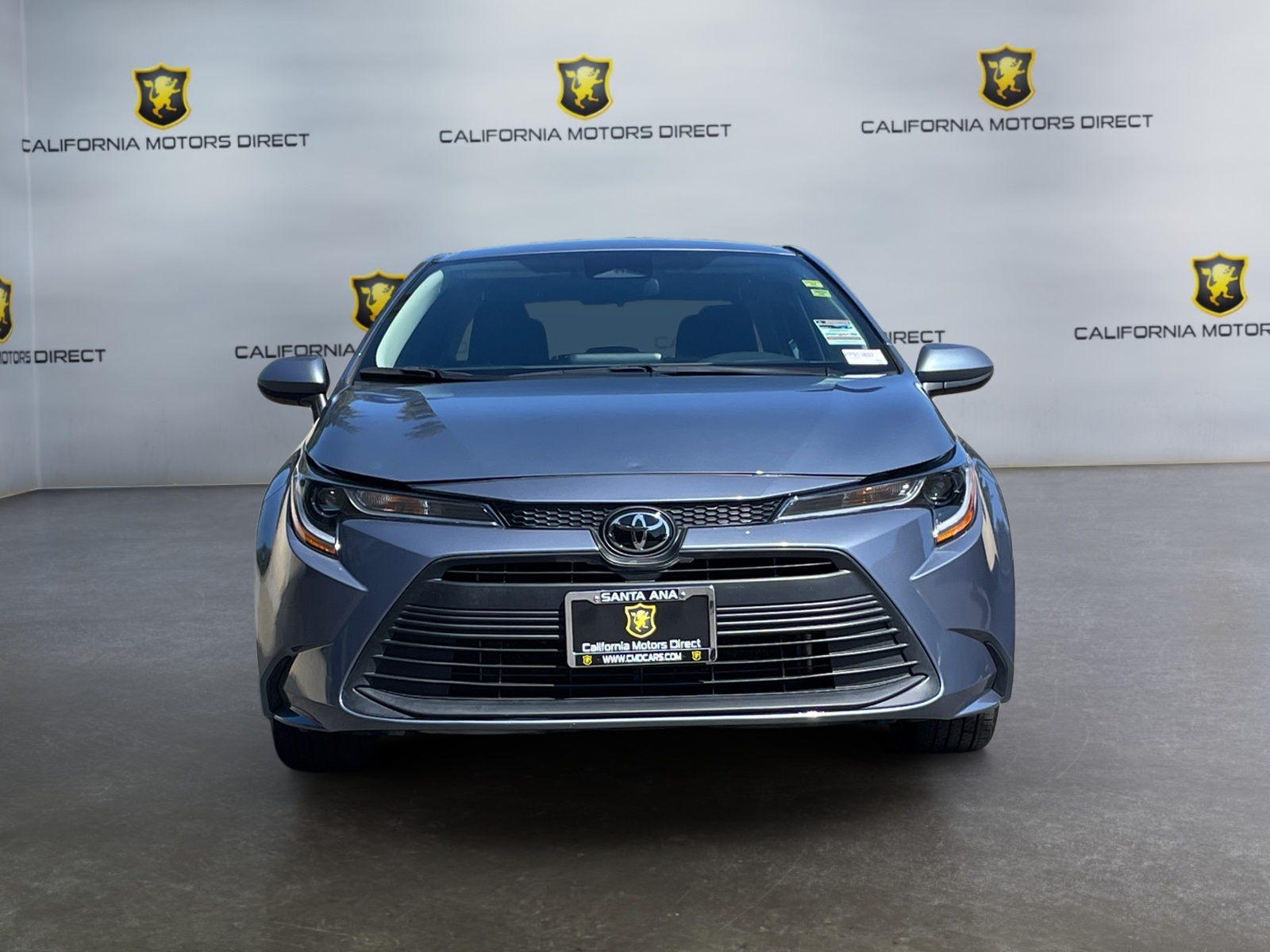 2023 Toyota Corolla LE photo 2