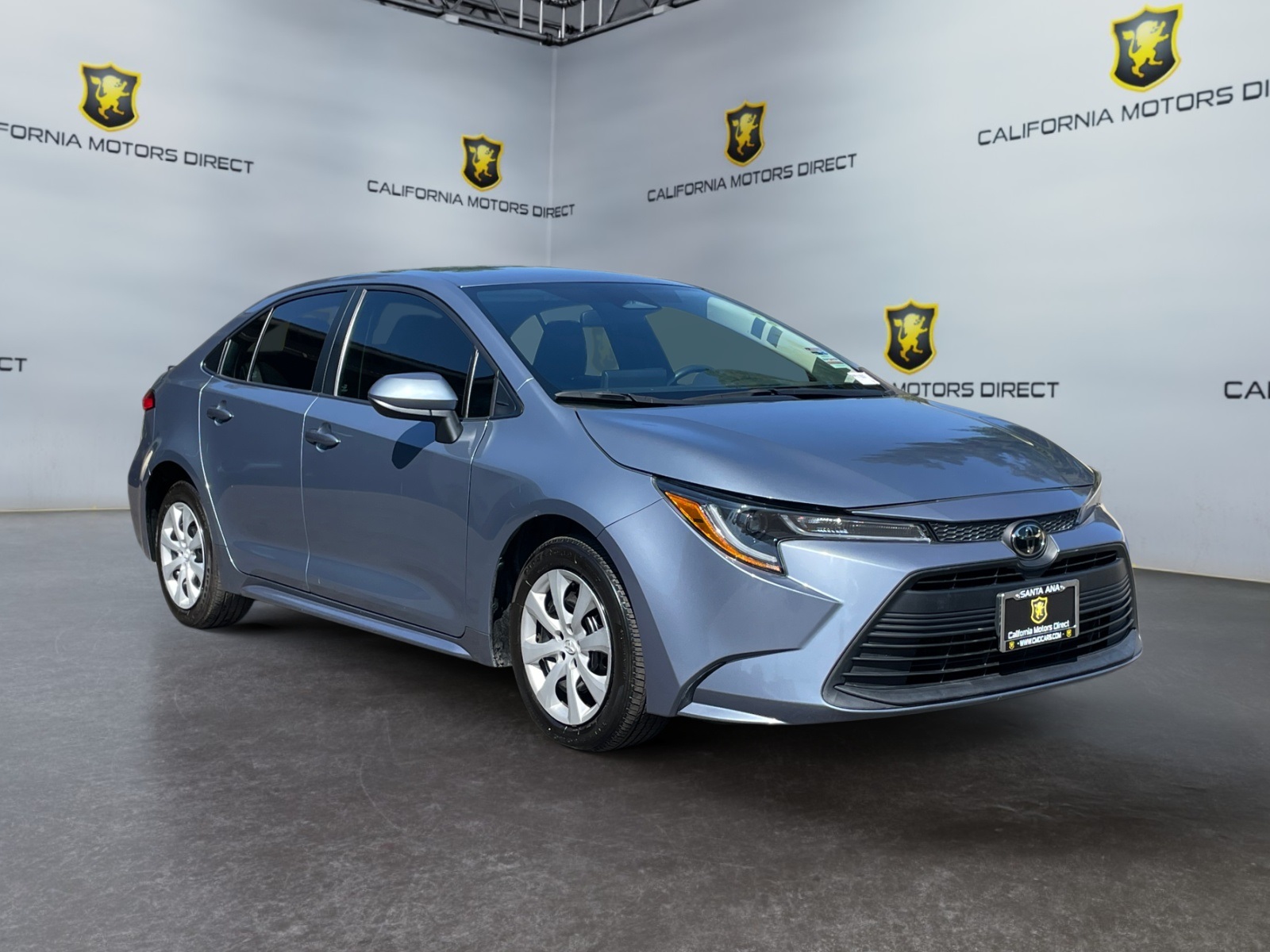 2023 Toyota Corolla LE photo 3