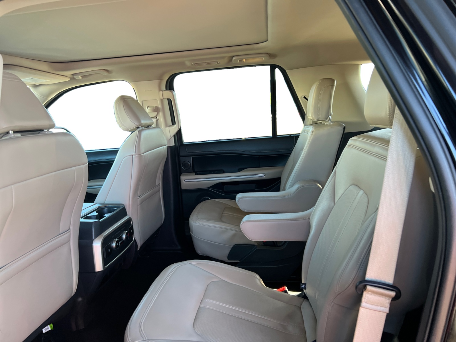 2024 Ford Expedition Limited - Photo 12