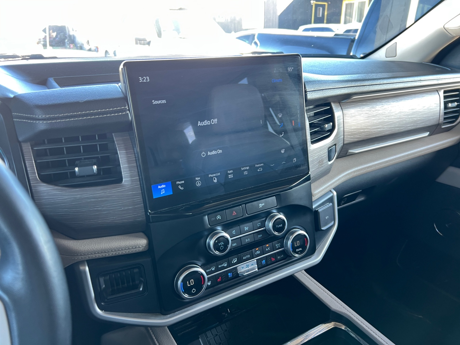 2024 Ford Expedition Limited - Photo 19