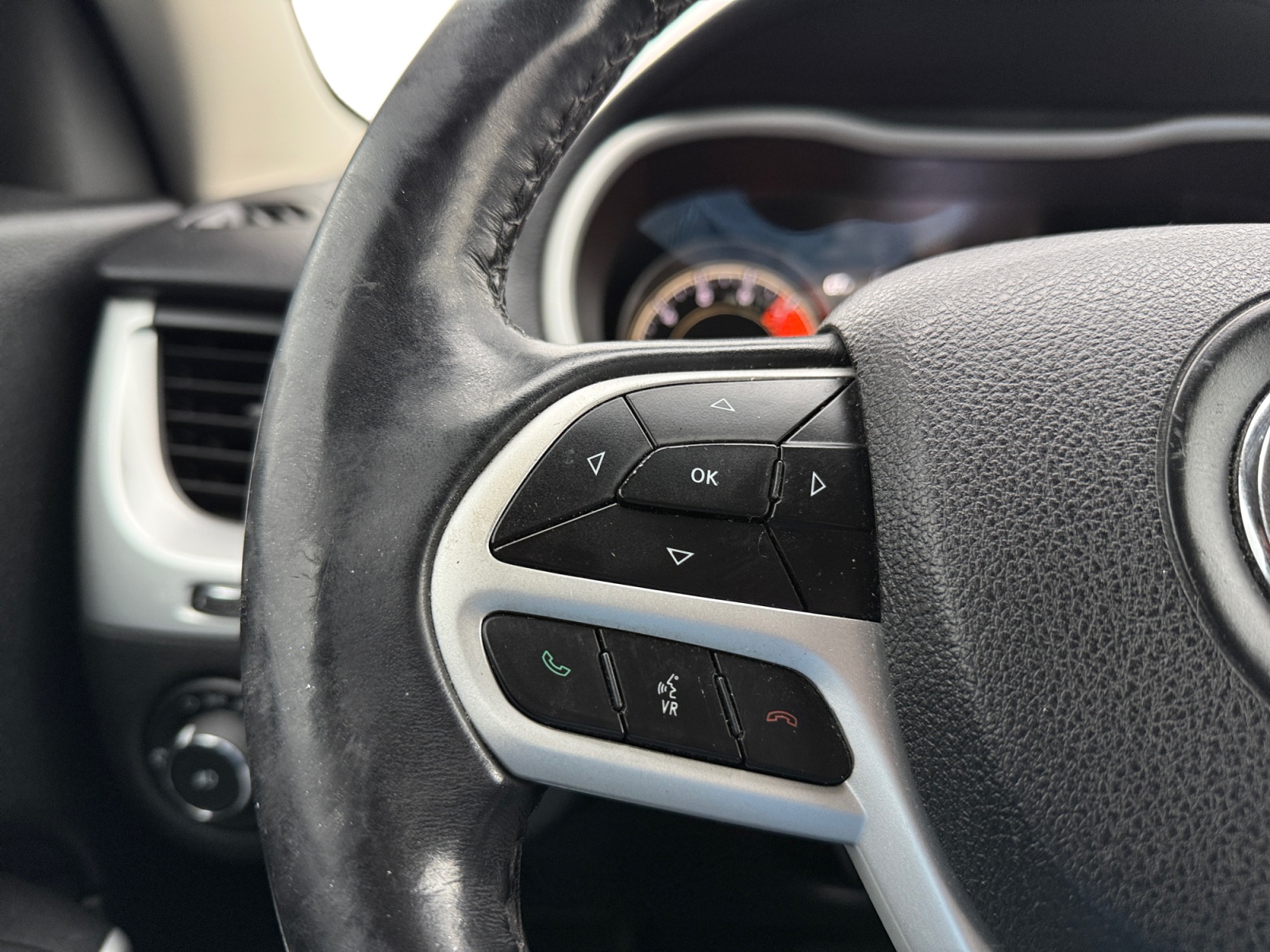 2018 Jeep Cherokee Trailhawk photo 4