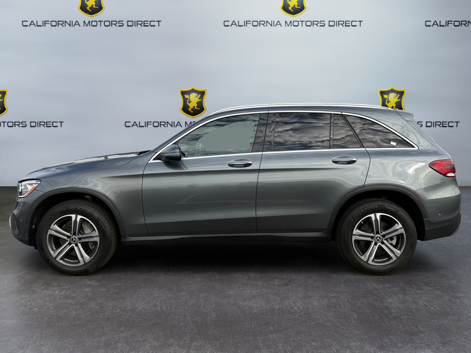 2021 Mercedes-Benz GLC GLC300 - Photo 2