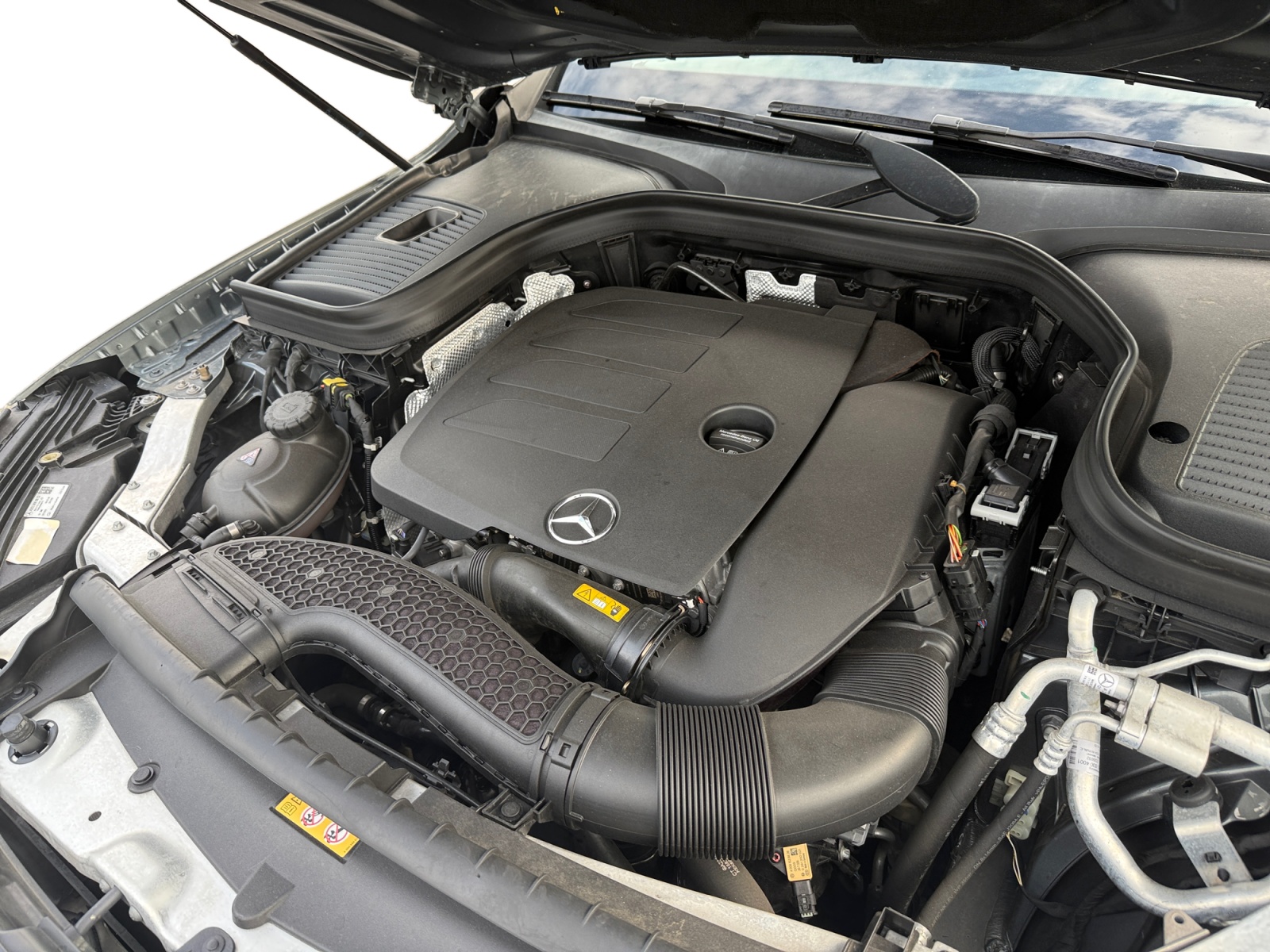 2021 Mercedes-Benz GLC GLC300 - Photo 13