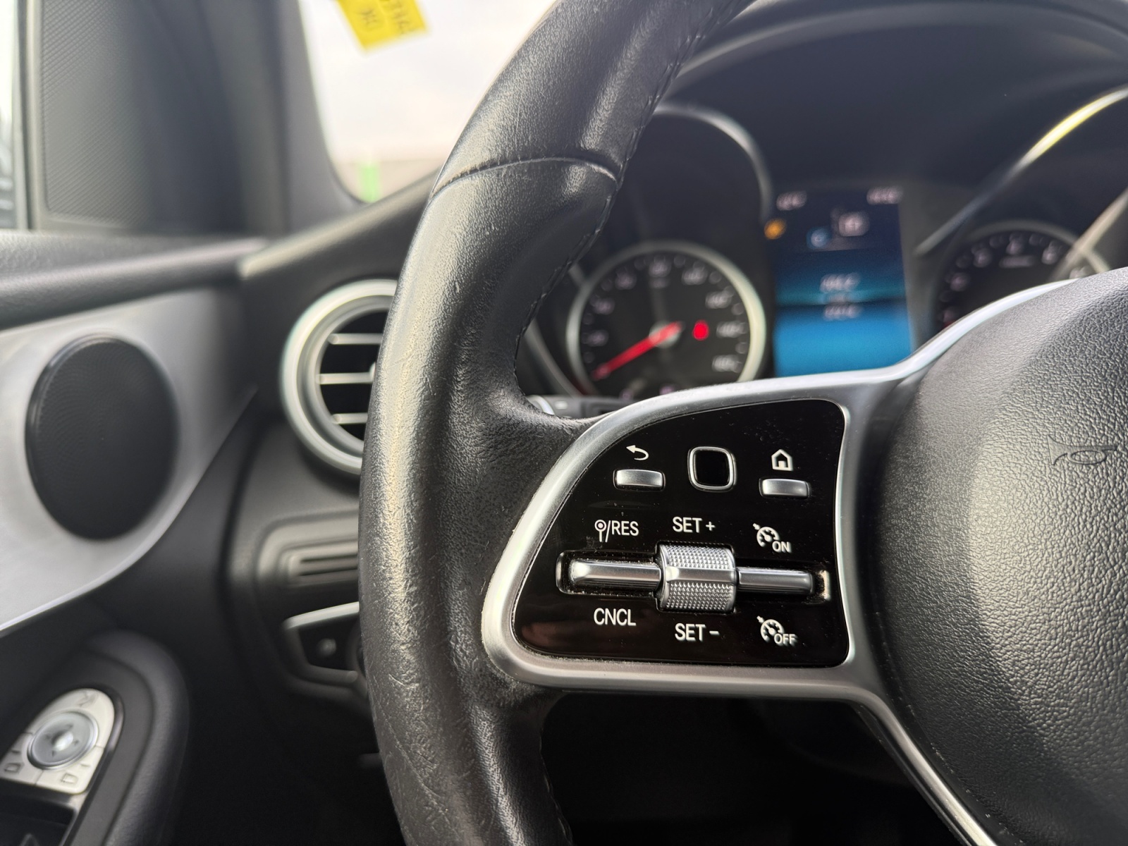 2021 Mercedes-Benz GLC GLC300 - Photo 20