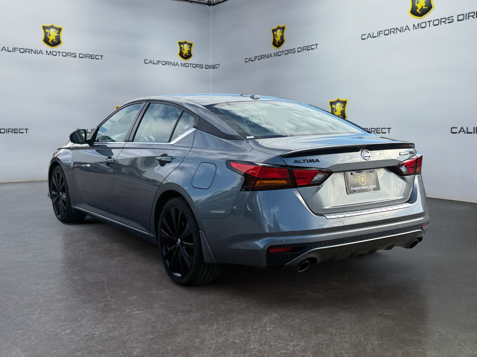 2022 Nissan Altima 2.5 SR photo 2