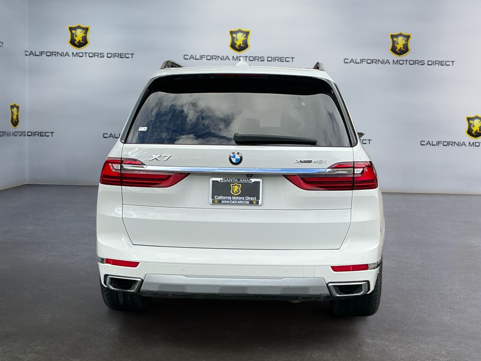 View vehicle photo 6