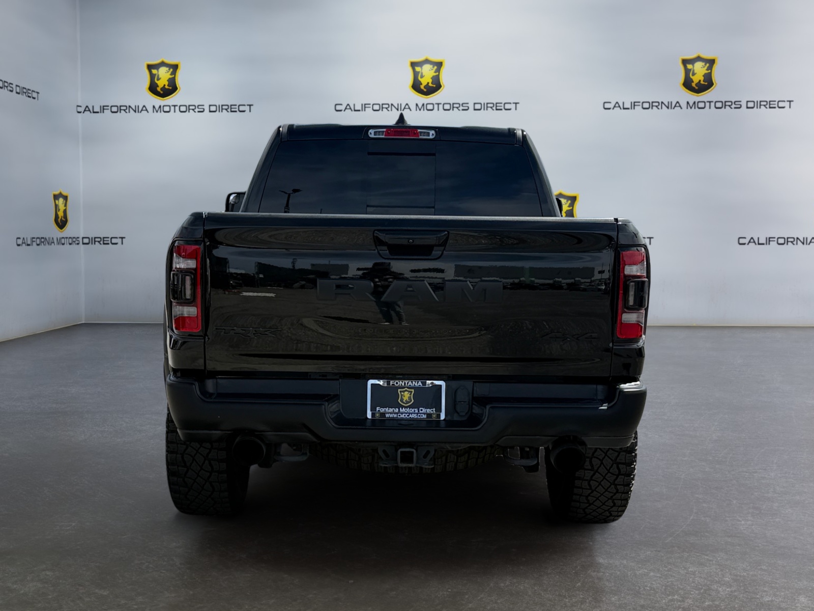 View vehicle photo 4