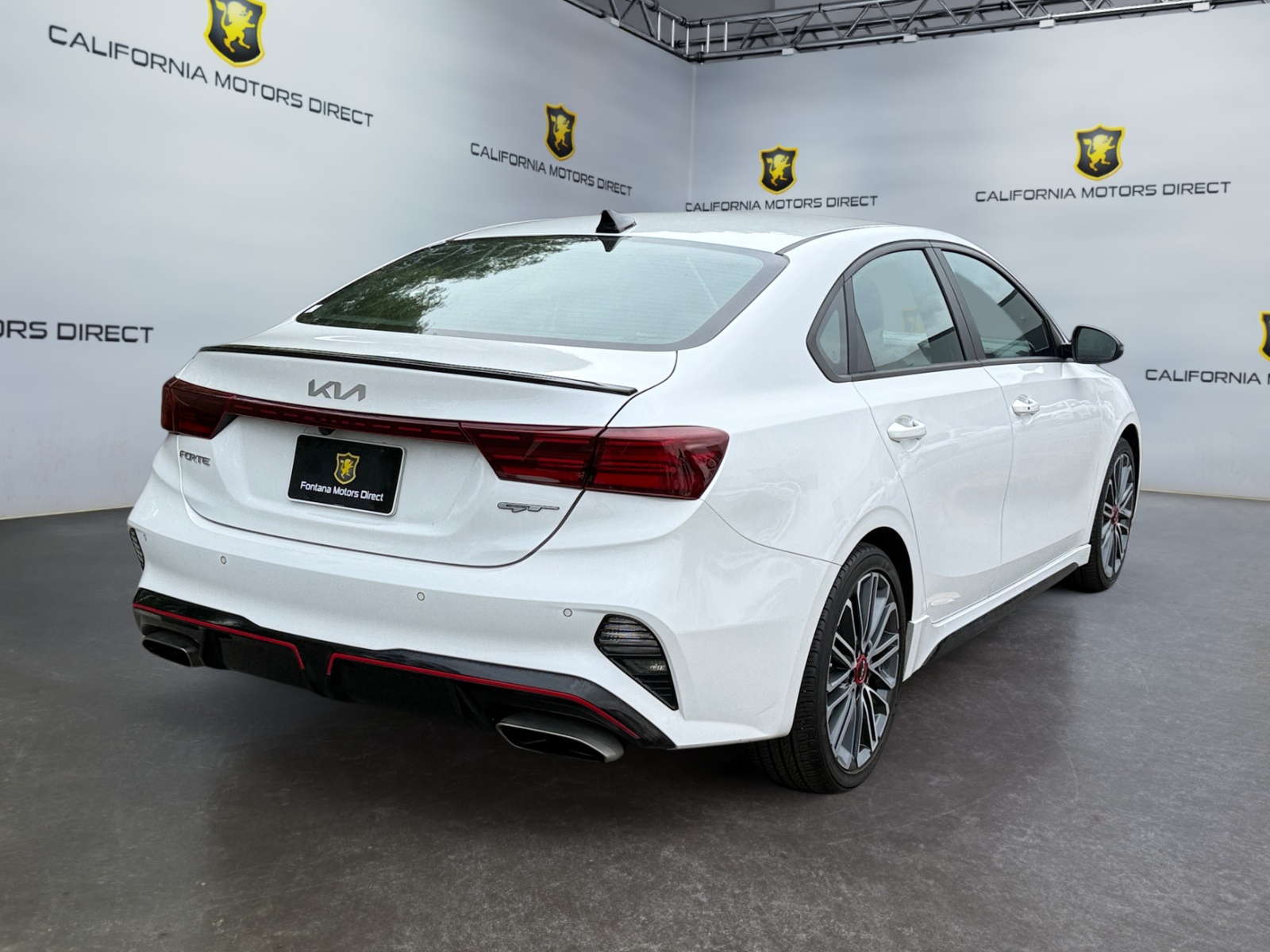 View vehicle photo 5