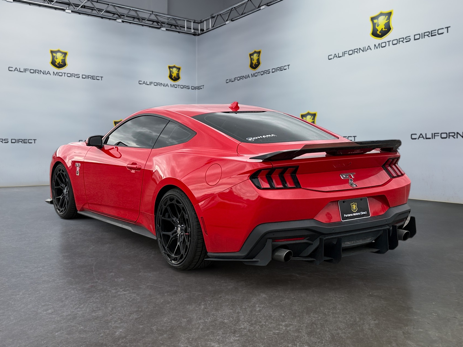 View vehicle photo 3