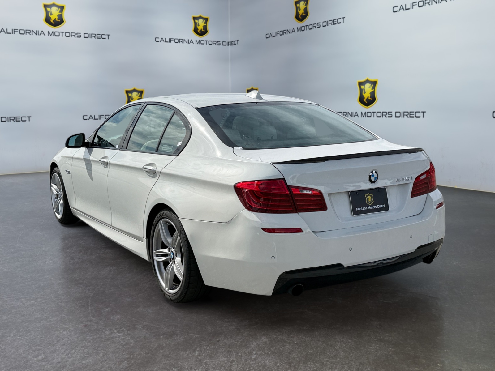 View vehicle photo 3