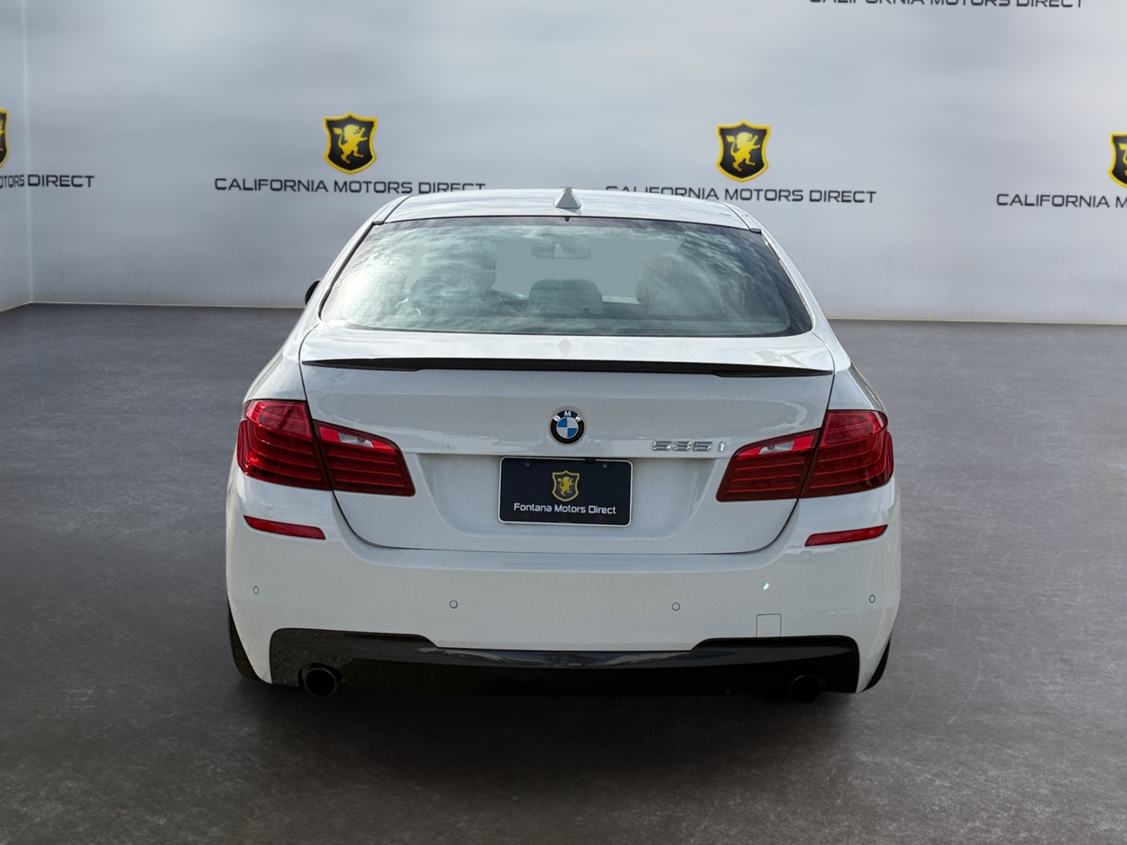 View vehicle photo 4