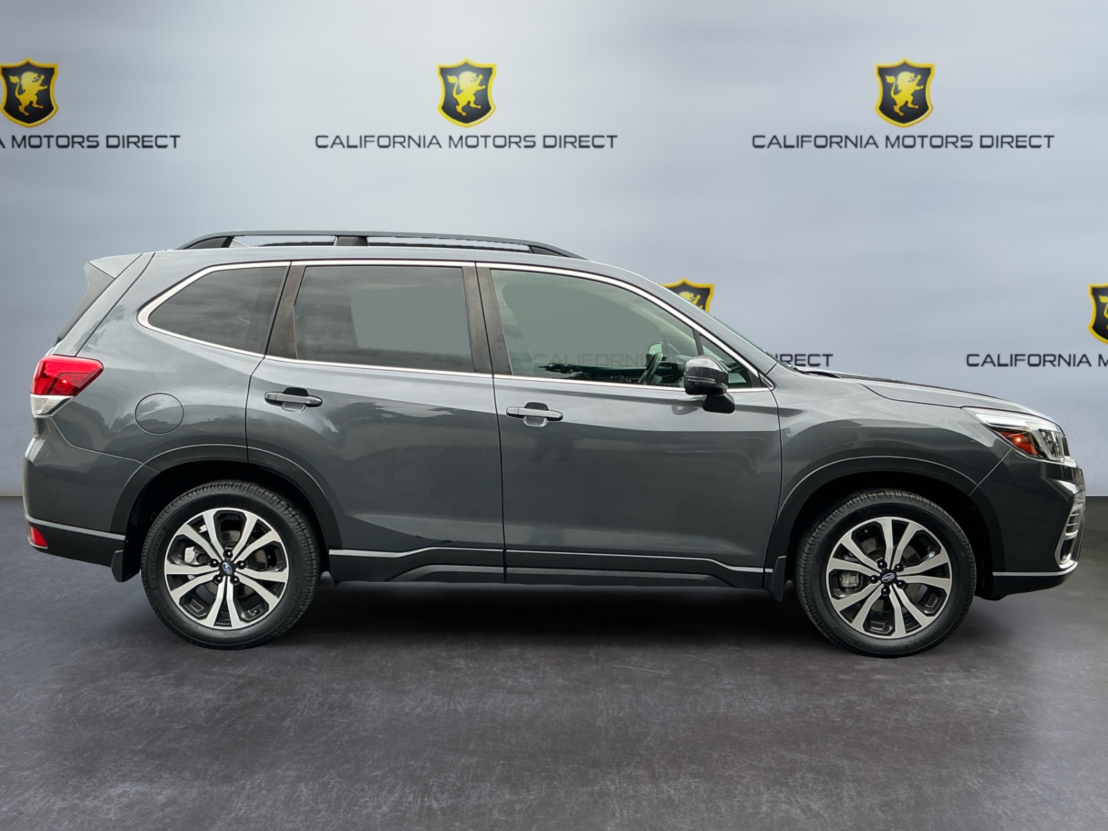 View vehicle photo 4