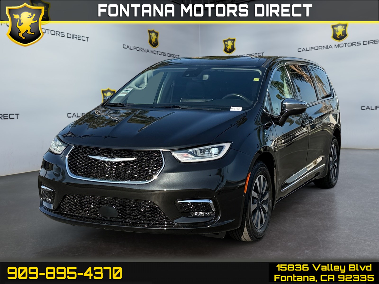 2022 Chrysler Pacifica Hybrid Limited Hybrid's photo