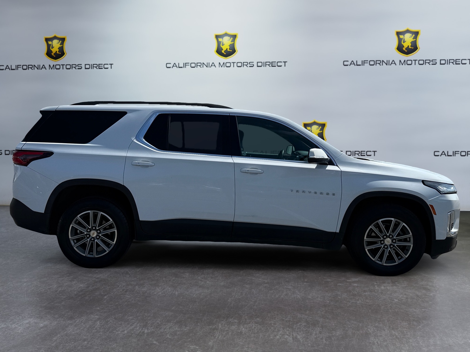 View vehicle photo 6