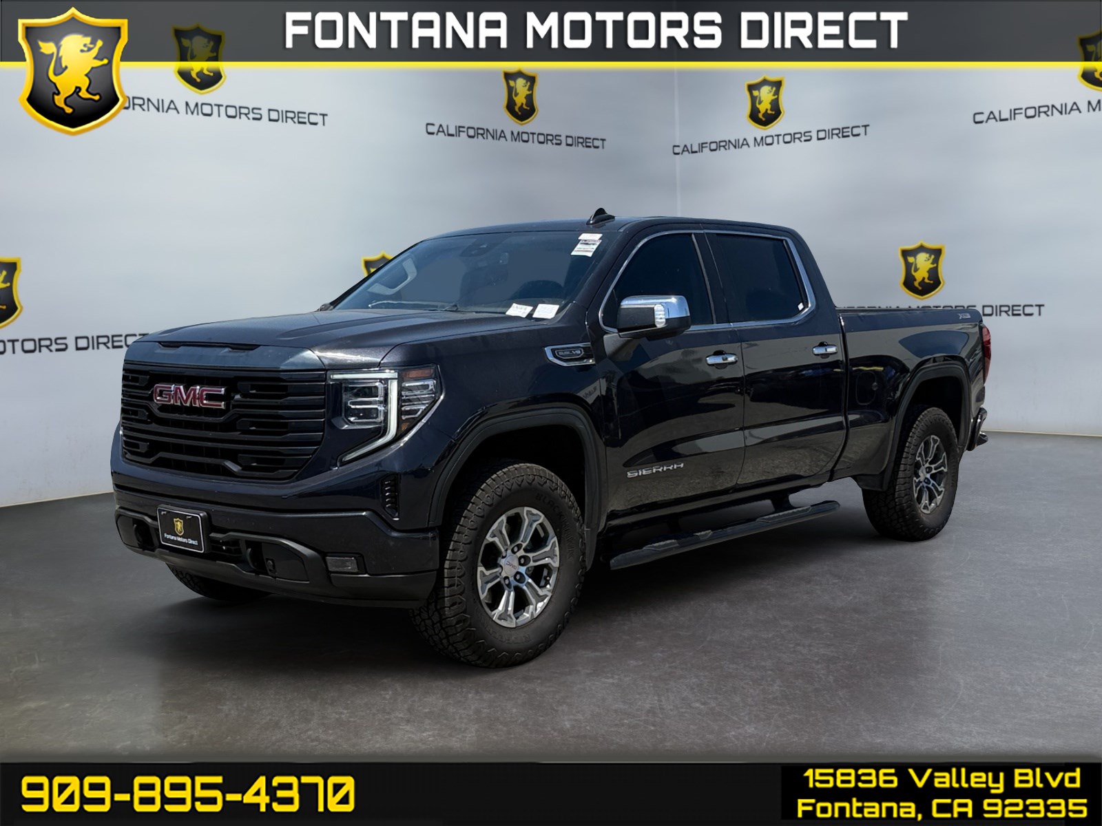 2022 GMC Sierra 4WD Crew Cab Short Box SLT's photo