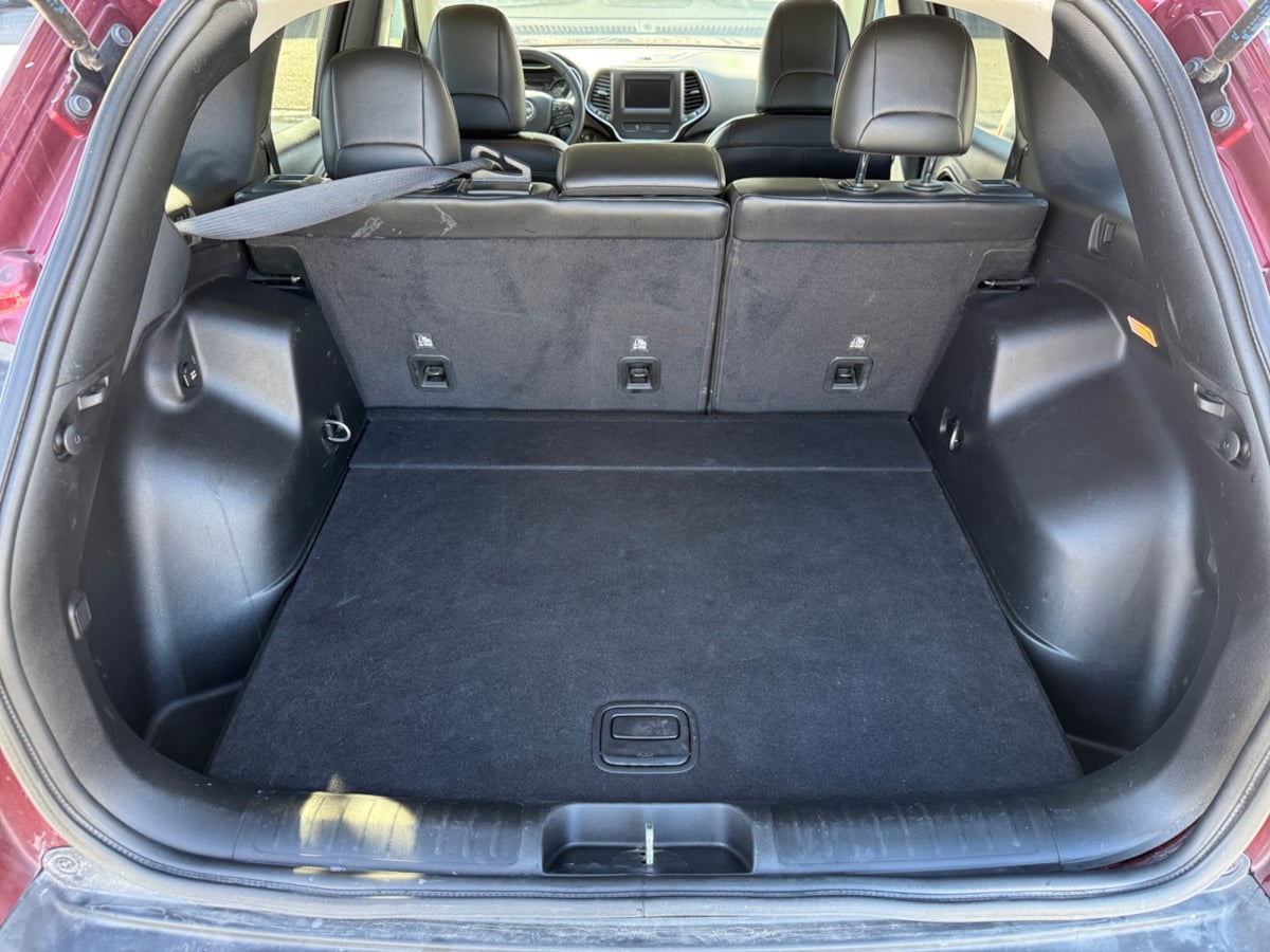 2020 Jeep Cherokee Latitude Plus - Photo 18