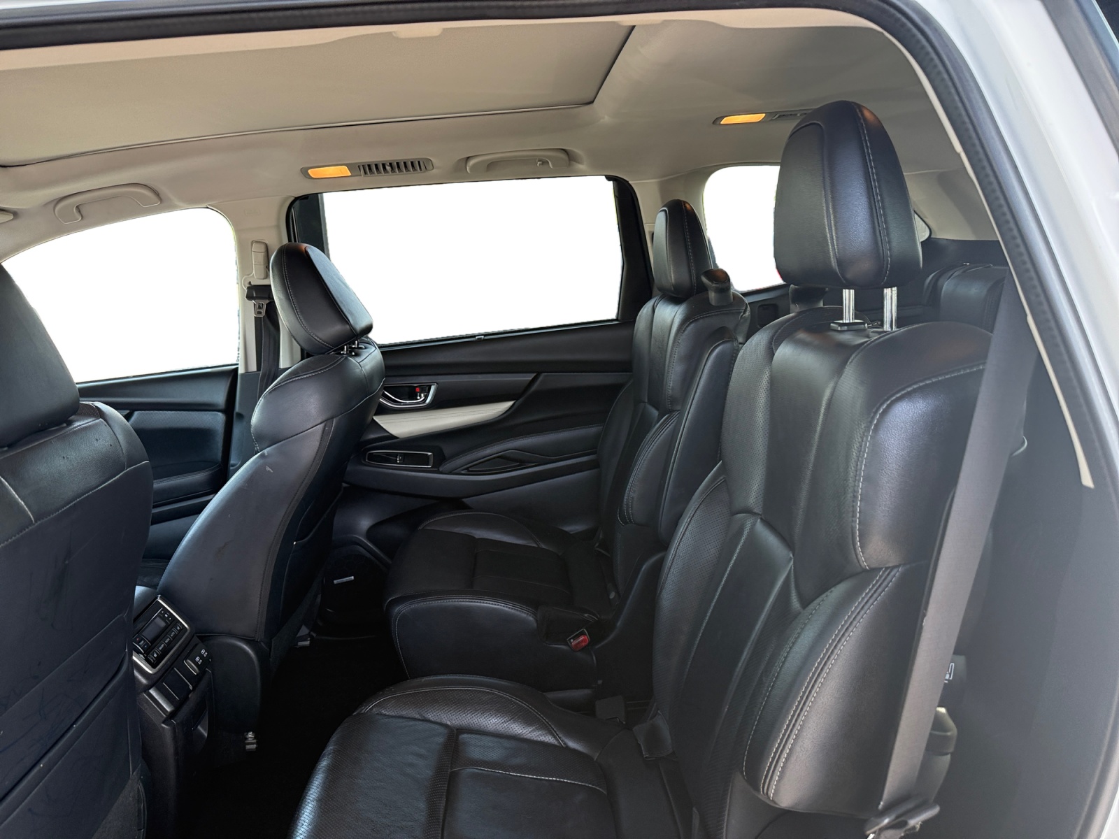 2022 Subaru Ascent Limited - Photo 11