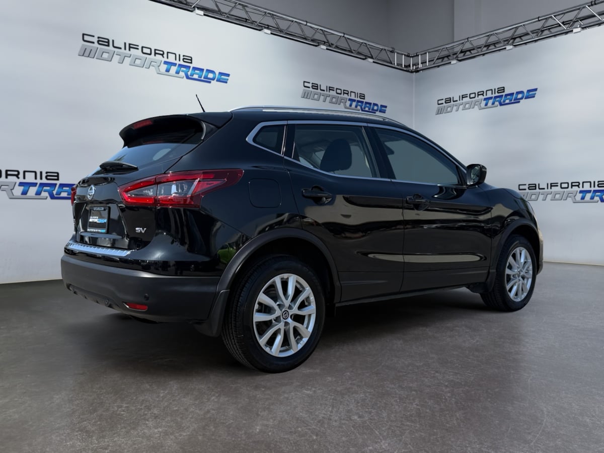 2022 Nissan Rogue Sport SV - Photo 5