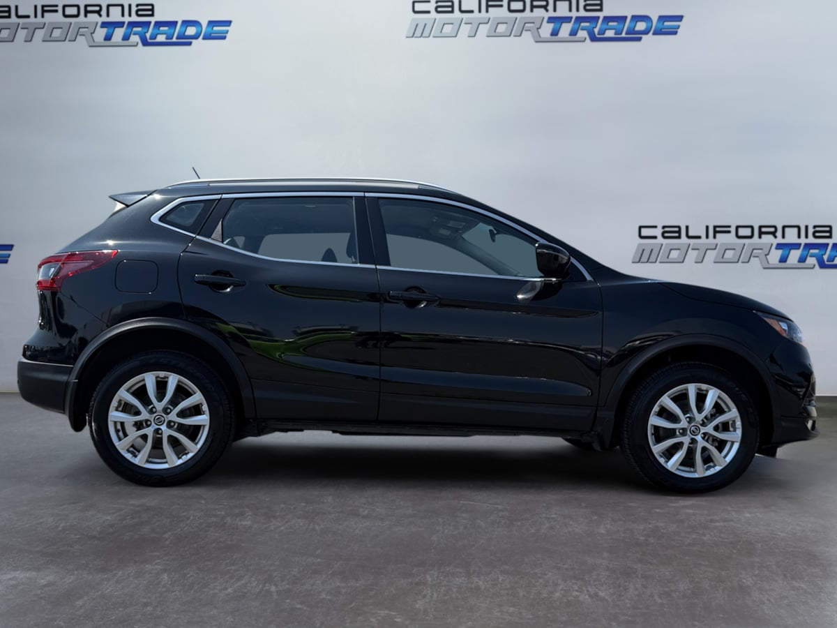 2022 Nissan Rogue Sport SV - Photo 4