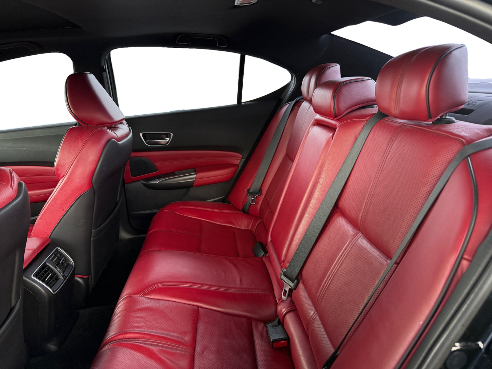 Acura TLX photo 11